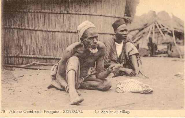 Afrique Occidentale Française (Sénégal) - Le sorcier du village : prédicateur et guérisseur